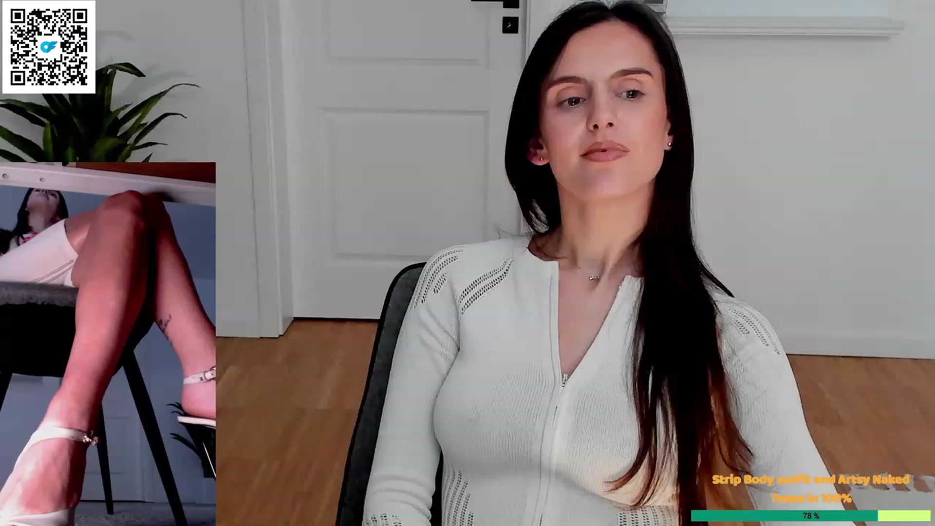 Gallery image thumbnail from Helle__'s myfreecams stream on, 02/26/2023, 20:14 image 1 of 20