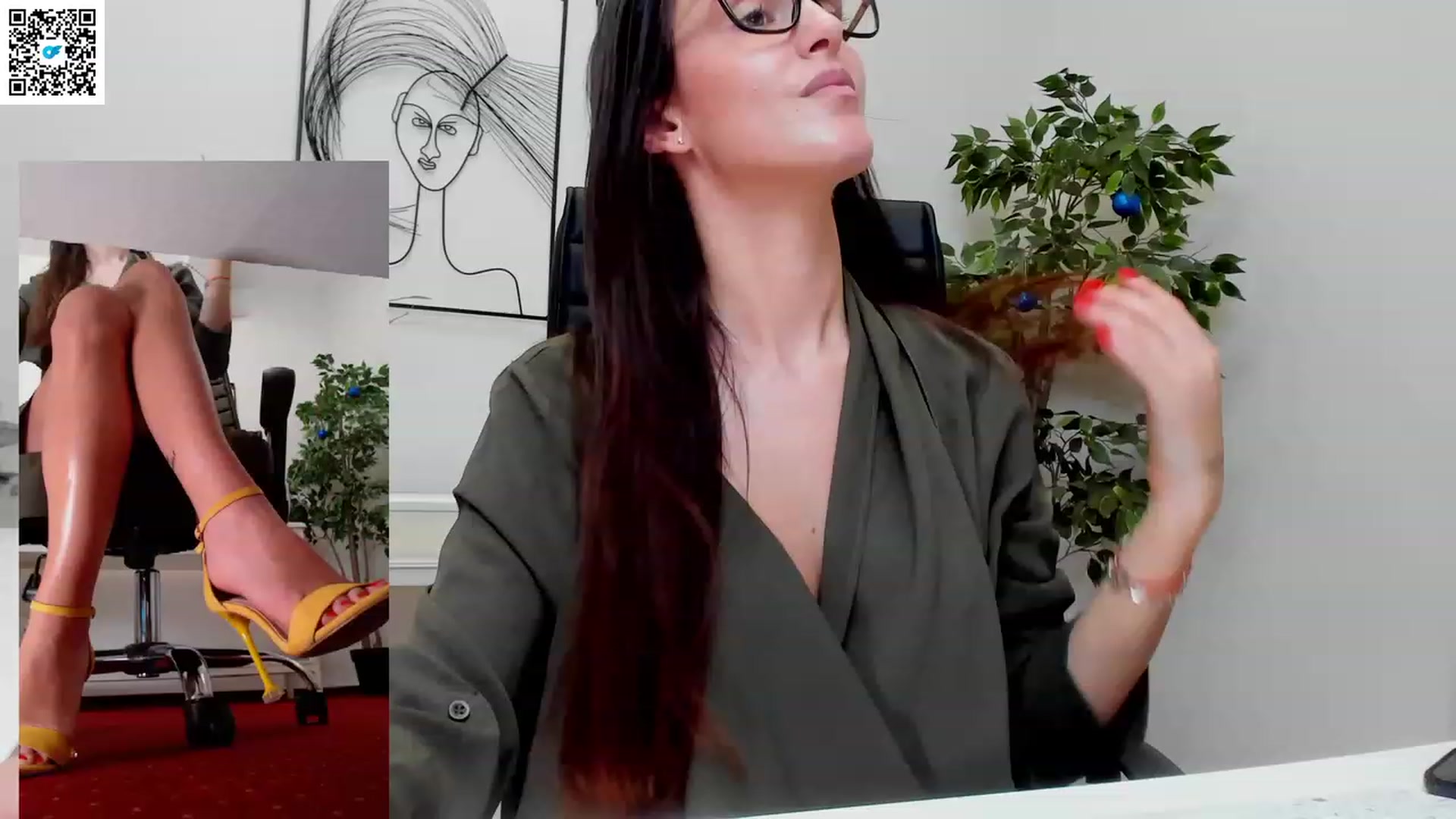 Gallery image thumbnail from Helle__'s myfreecams stream on, 02/27/2023, 10:27 image 12 of 20