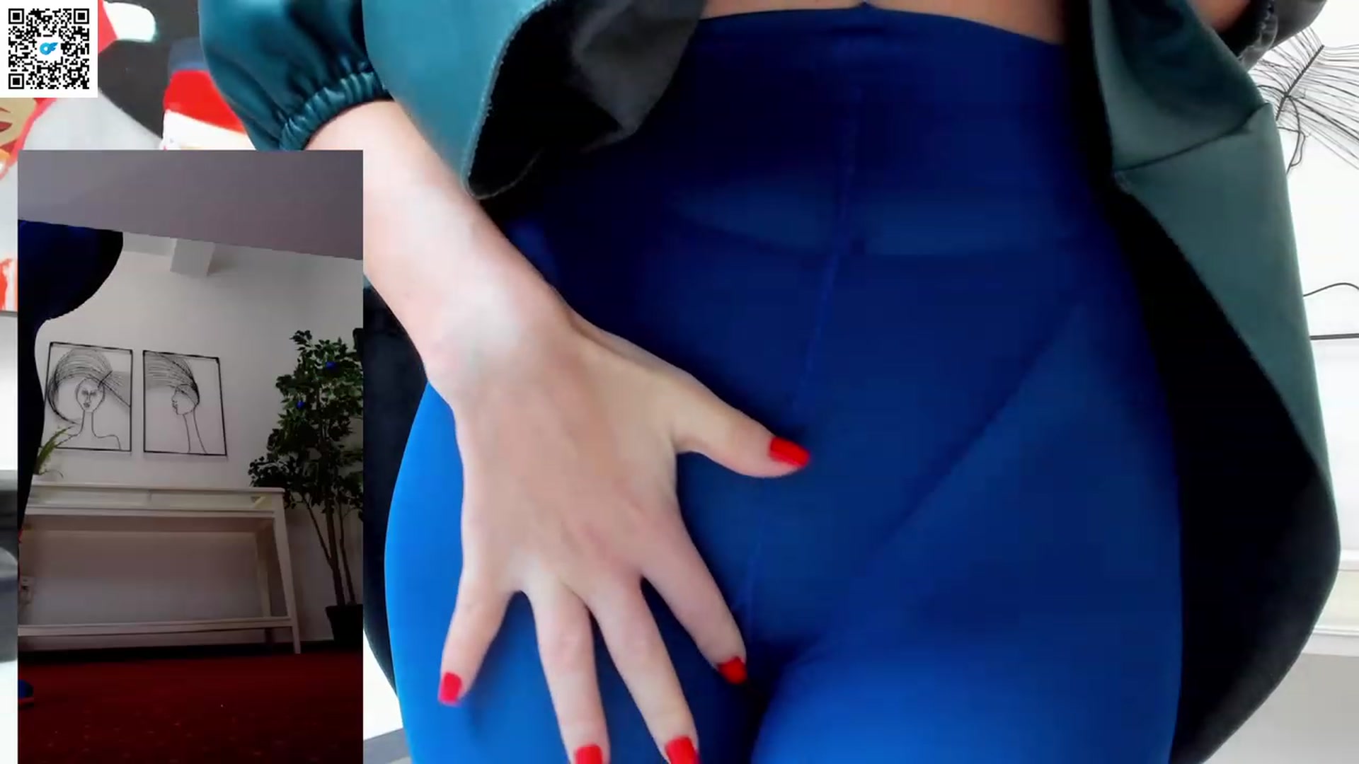 Gallery image thumbnail from Helle__'s myfreecams stream on, 02/28/2023, 10:54 image 5 of 20