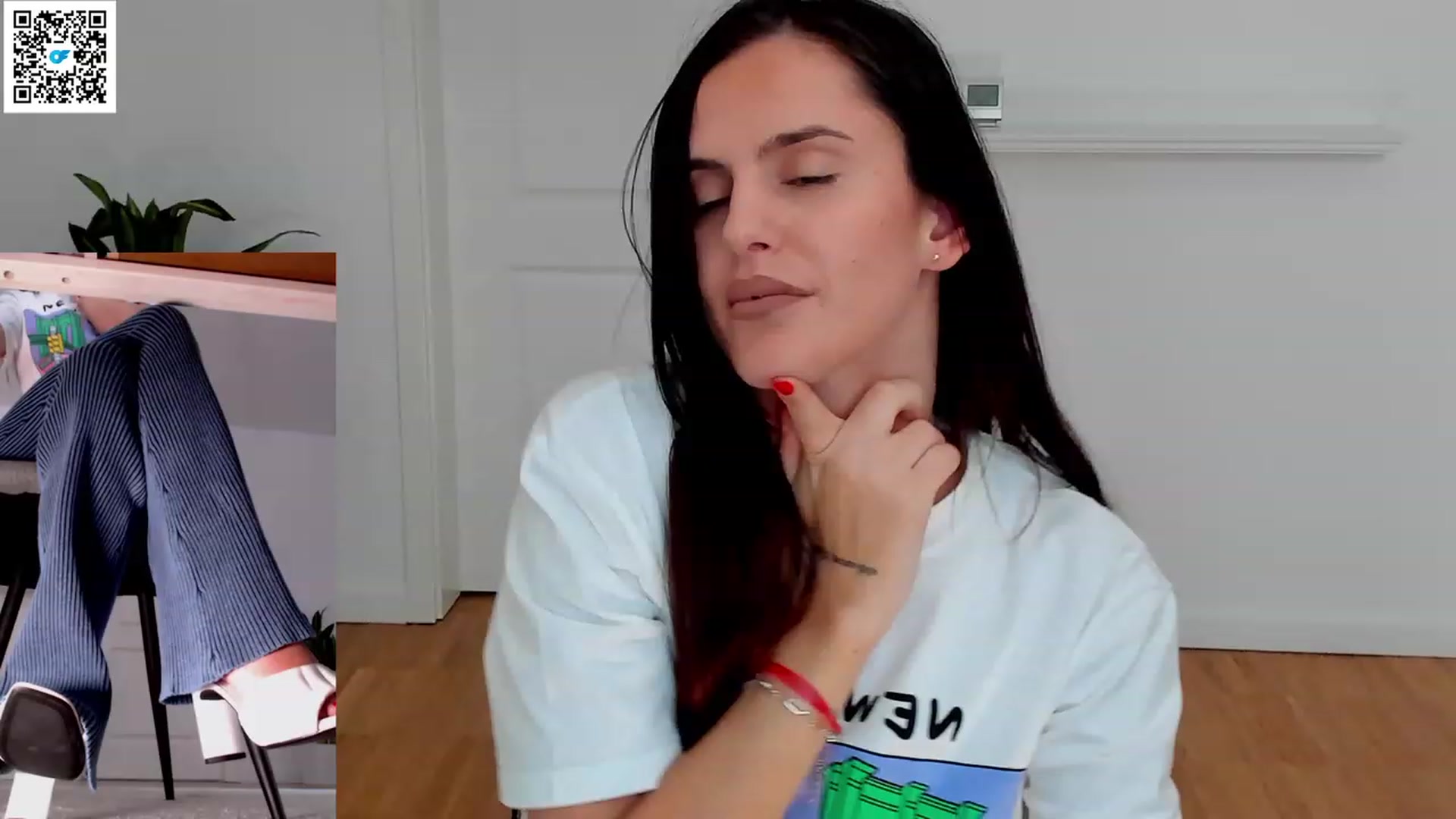 Gallery image thumbnail from Helle__'s myfreecams stream on, 03/03/2023, 12:19 image 9 of 20