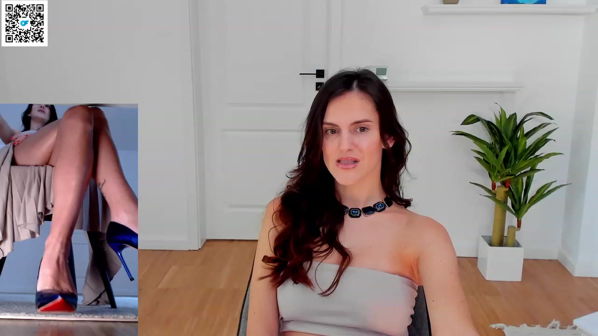 Gallery image thumbnail from Helle__'s myfreecams stream on, 03/08/2023, 10:00 image 20 of 20
