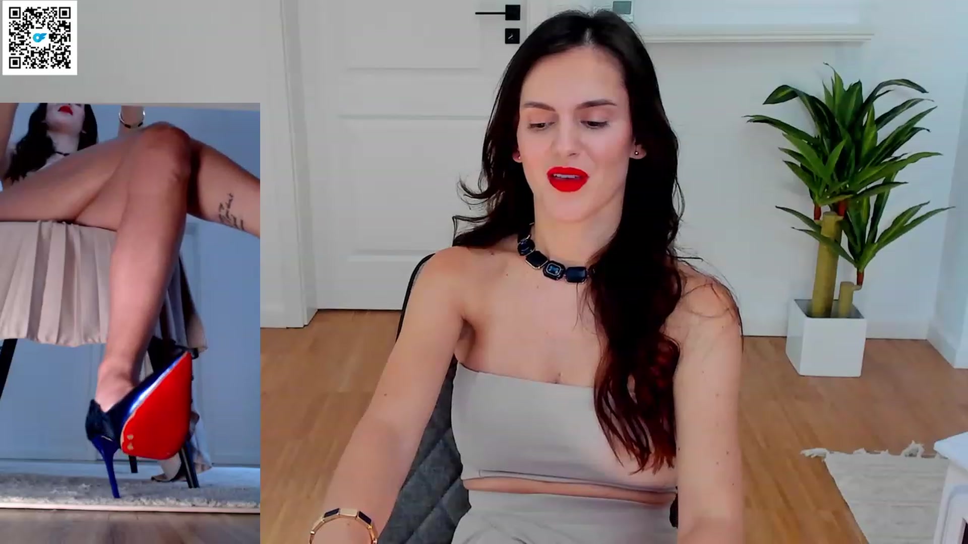 Gallery image thumbnail from Helle__'s myfreecams stream on, 03/08/2023, 11:25 image 16 of 20
