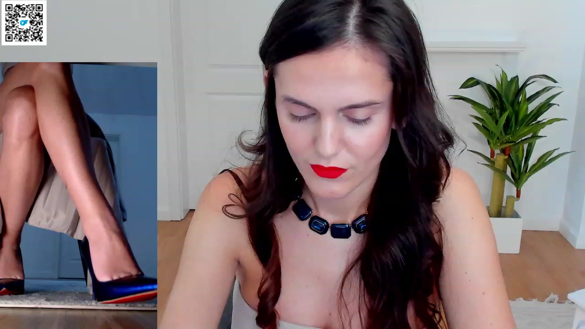 Gallery image thumbnail from Helle__'s myfreecams stream on, 03/08/2023, 11:47 image 20 of 20