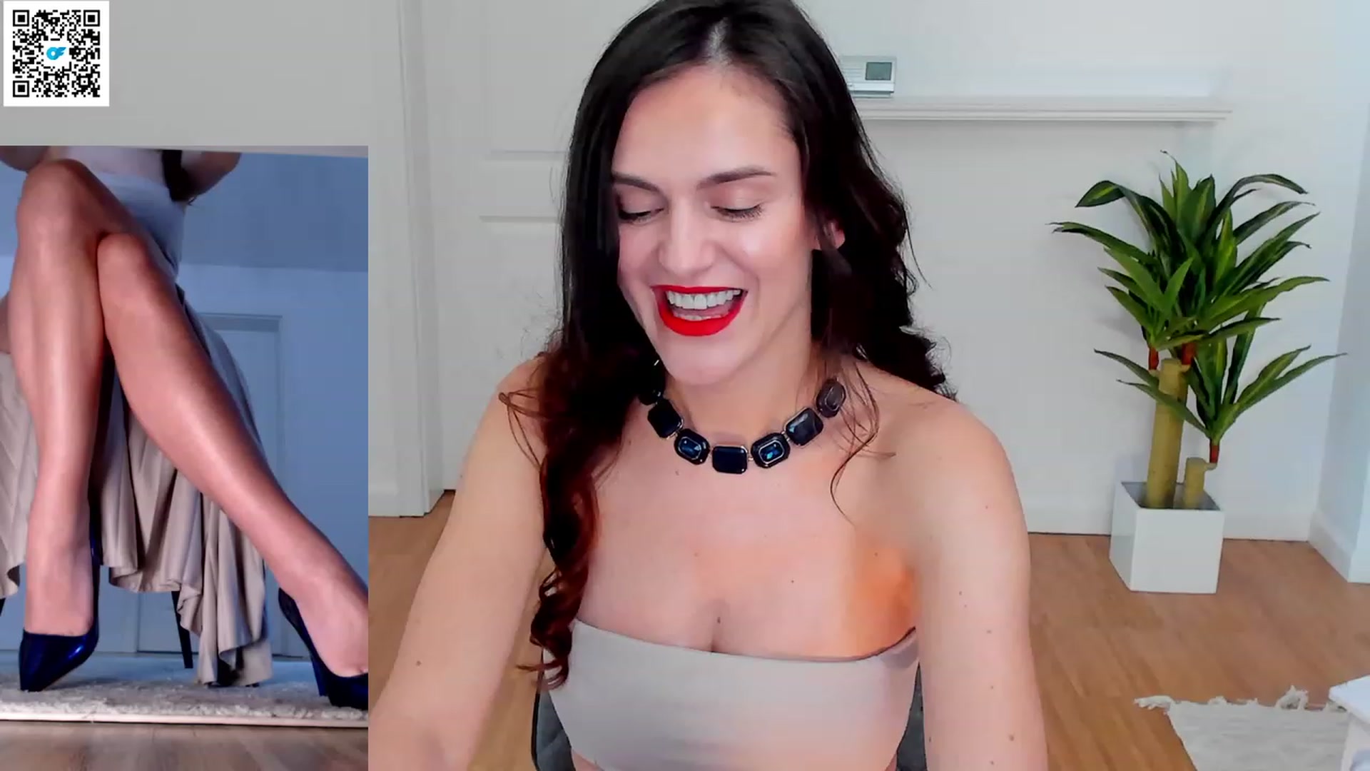 Gallery image thumbnail from Helle__'s myfreecams stream on, 03/08/2023, 11:47 image 14 of 20