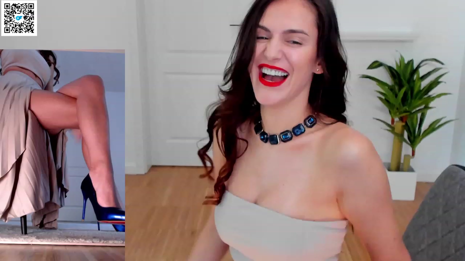 Gallery image thumbnail from Helle__'s myfreecams stream on, 03/08/2023, 11:47 image 8 of 20