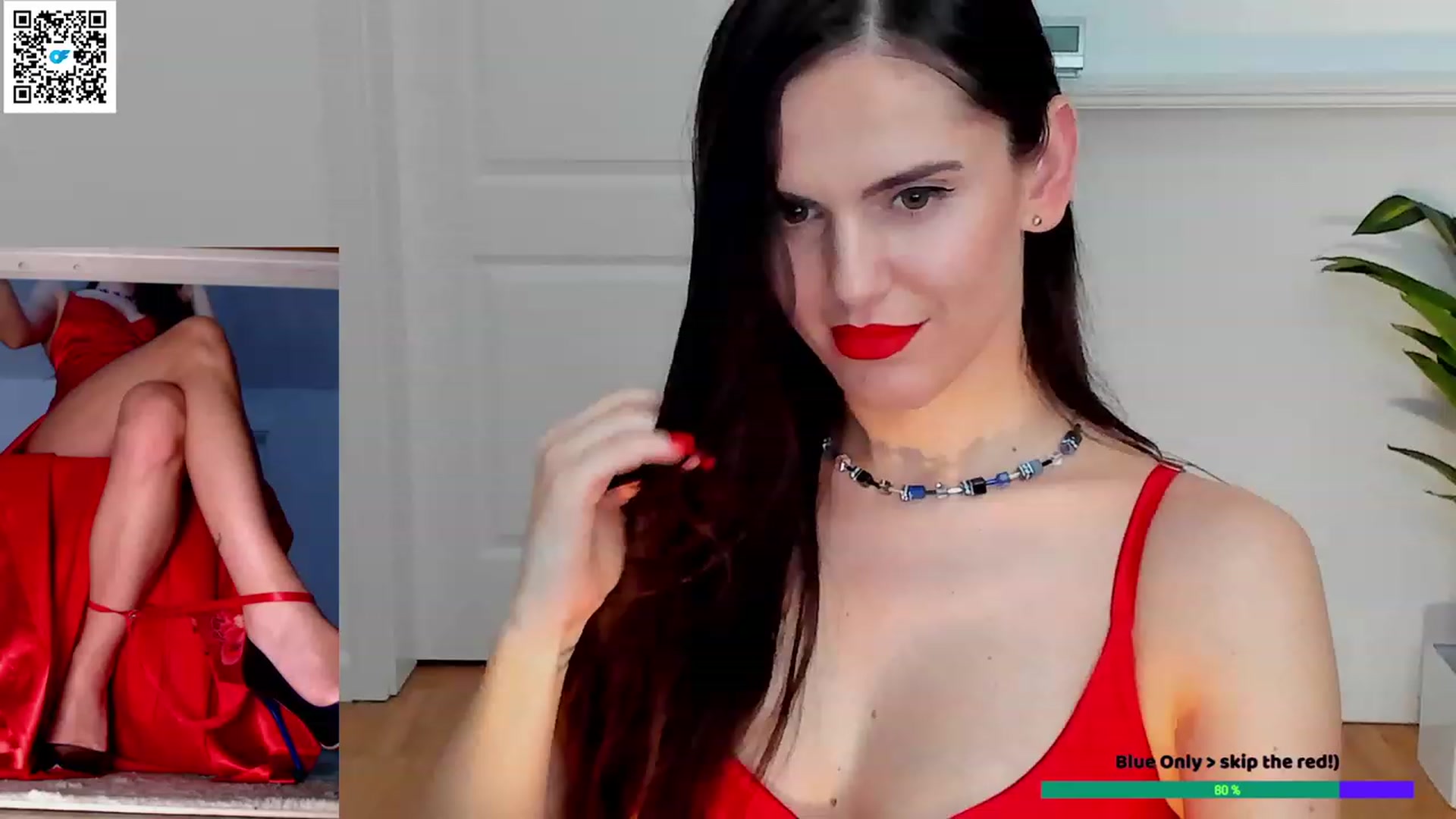Gallery image thumbnail from Helle__'s myfreecams stream on, 03/11/2023, 20:25 image 17 of 20