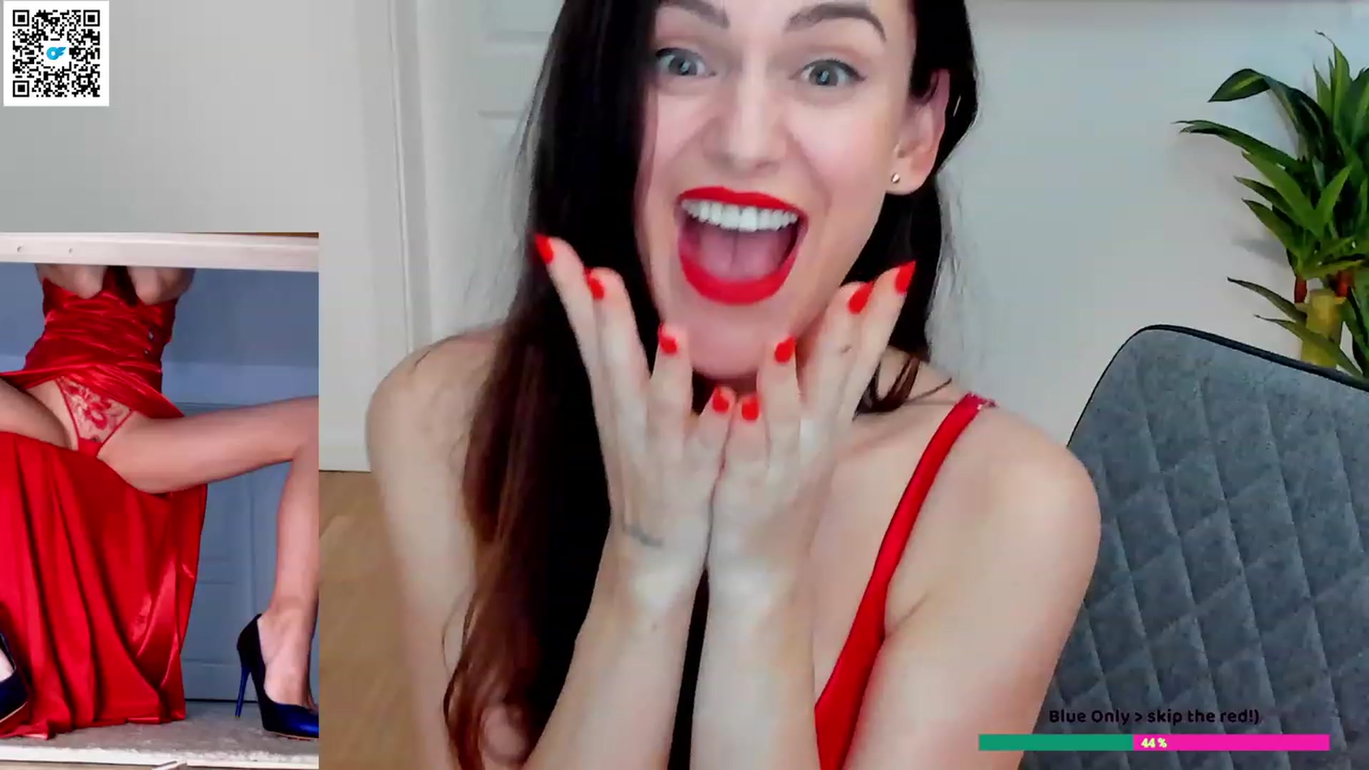 Gallery image thumbnail from Helle__'s myfreecams stream on, 03/11/2023, 20:25 image 13 of 20