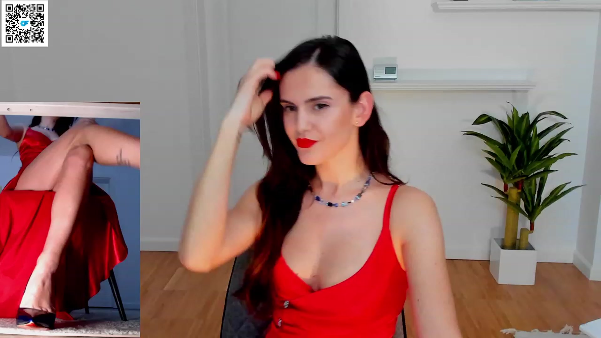 Gallery image thumbnail from Helle__'s myfreecams stream on, 03/11/2023, 20:25 image 7 of 20
