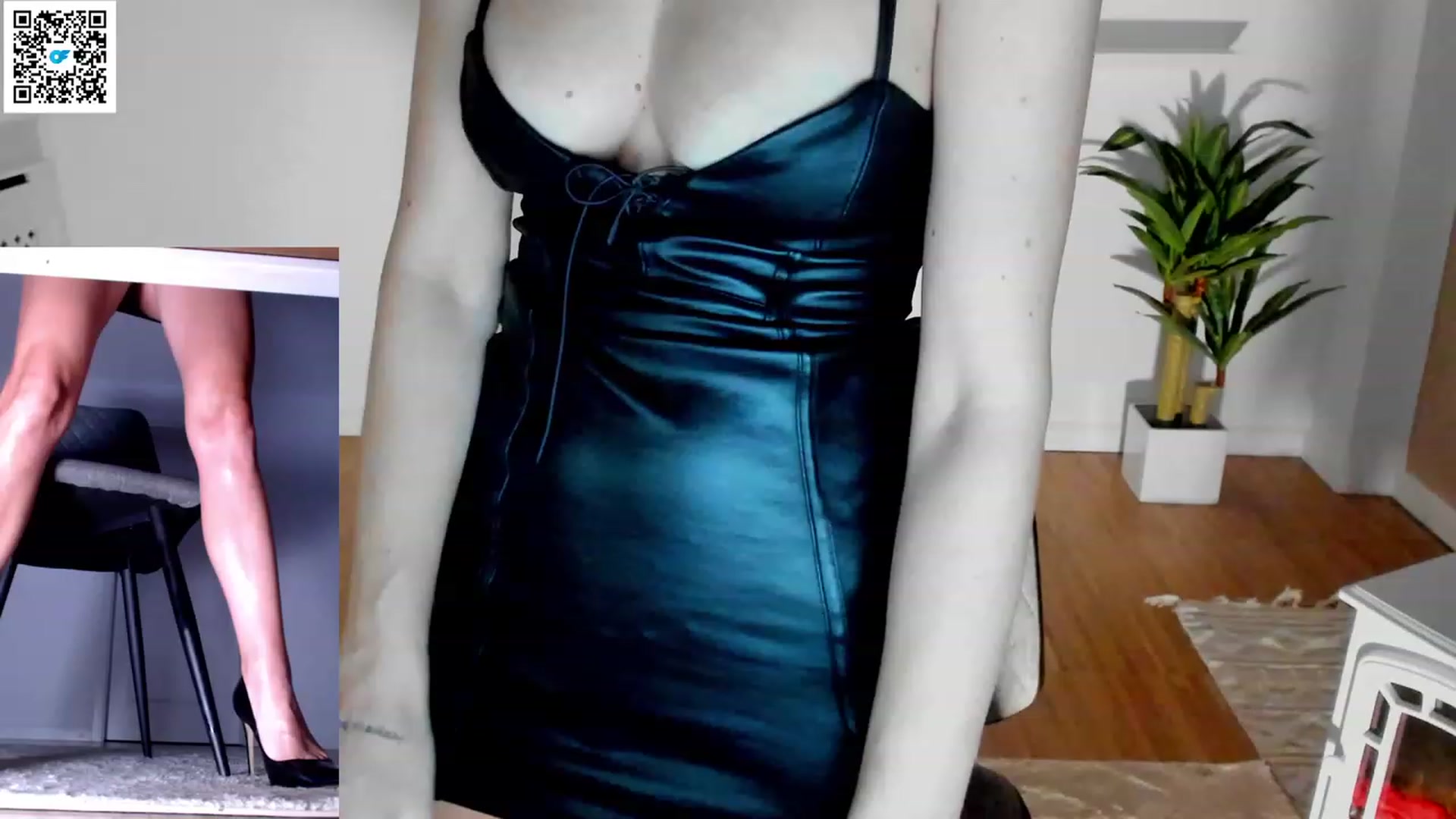 Gallery image thumbnail from Helle__'s myfreecams stream on, 03/12/2023, 20:13 image 9 of 20