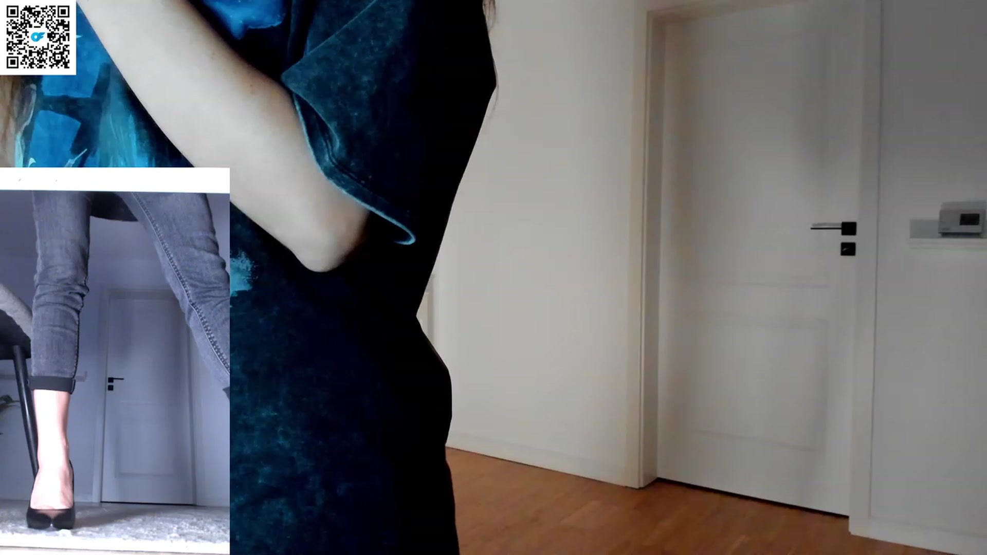 Gallery image thumbnail from Helle__'s myfreecams stream on, 03/18/2023, 22:46 image 16 of 20