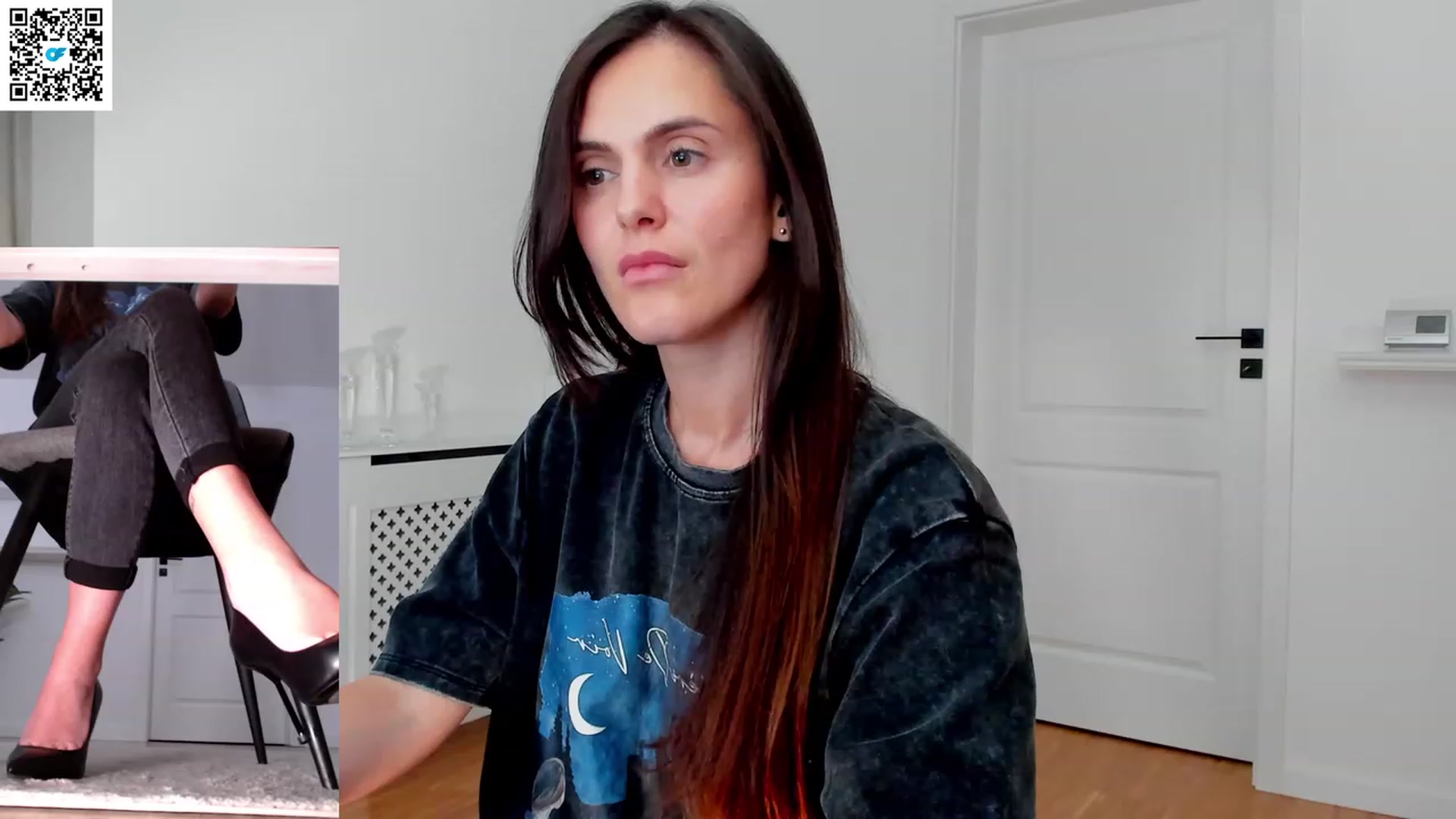 Gallery image thumbnail from Helle__'s myfreecams stream on, 03/18/2023, 22:46 image 19 of 20