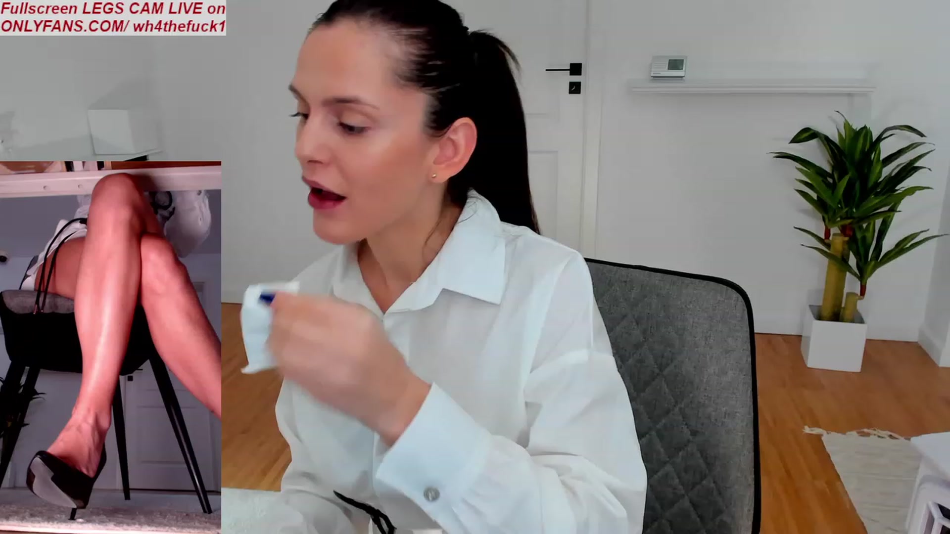 Gallery image thumbnail from Helle__'s myfreecams stream on, 03/22/2023, 09:56 image 5 of 20
