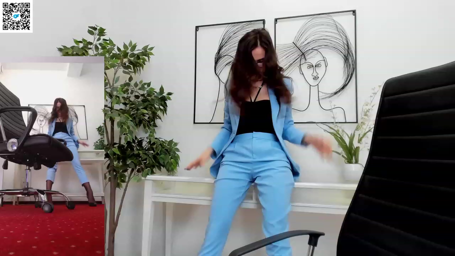 Gallery image thumbnail from Helle__'s myfreecams stream on, 04/03/2023, 08:48 image 8 of 20