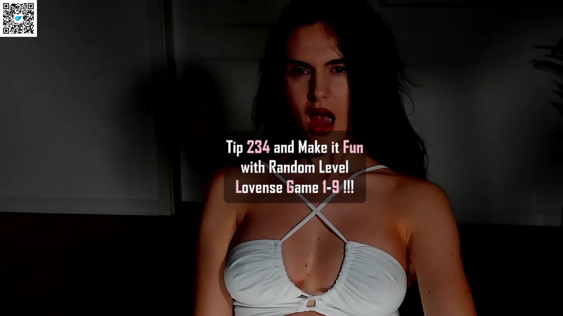 Gallery image thumbnail from Helle__'s myfreecams stream on, 04/08/2023, 20:23 image 6 of 20