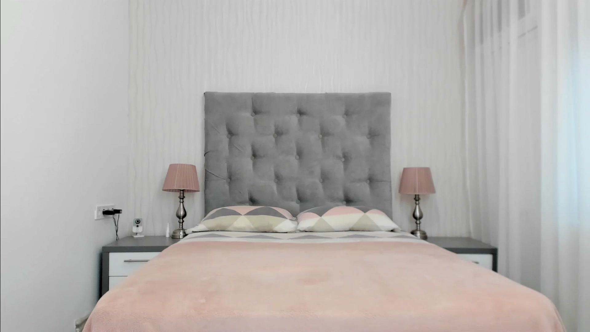 Gallery image thumbnail from HellenDream's myfreecams stream on, 03/01/2025, 14:31 image 8 of 20