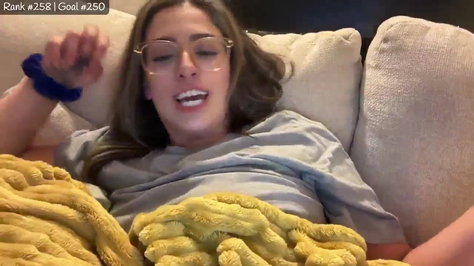 Gallery image thumbnail from HellenWheels's myfreecams stream on, 04/01/2026, 07:29 image 16 of 20