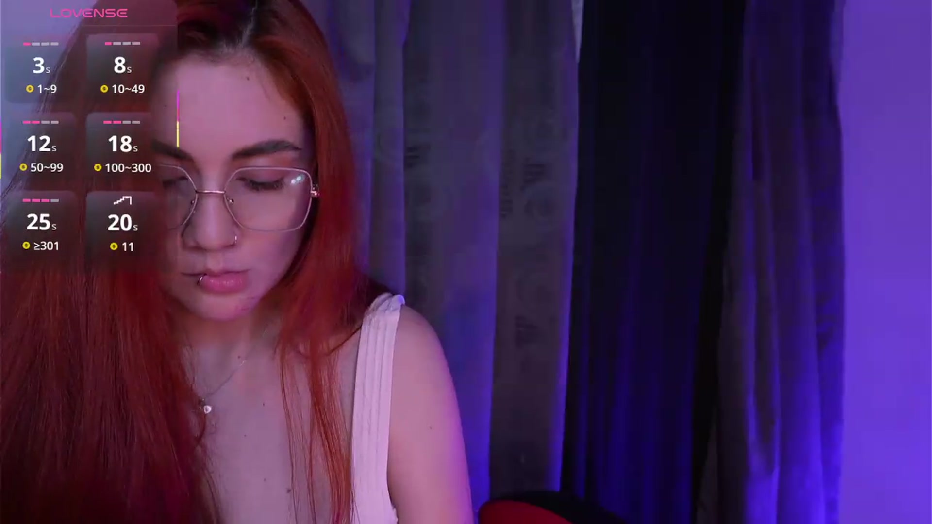 Gallery image thumbnail from Hellena_1's myfreecams stream on, 07/09/2026, 24:19 image 17 of 20