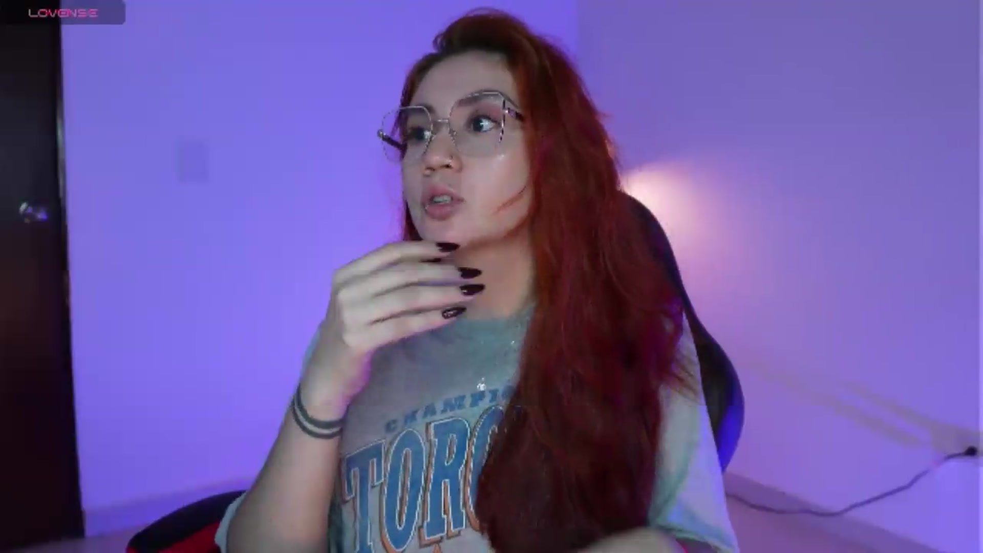 Gallery image thumbnail from Hellena_1's myfreecams stream on, 07/20/2026, 21:44 image 7 of 20