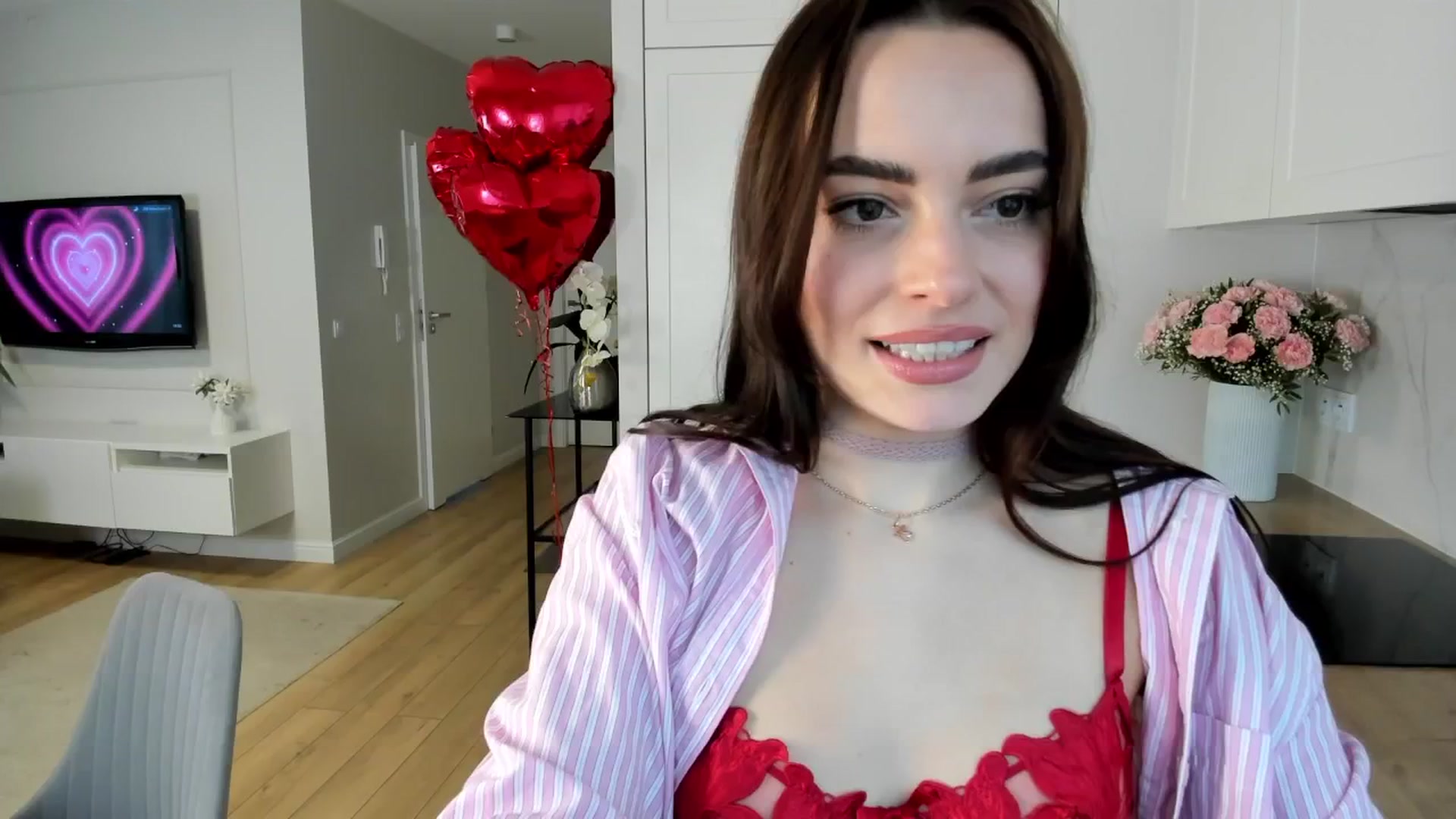 Gallery image thumbnail from Hellenhottie's myfreecams stream on, 11/04/2025, 14:34 image 4 of 20