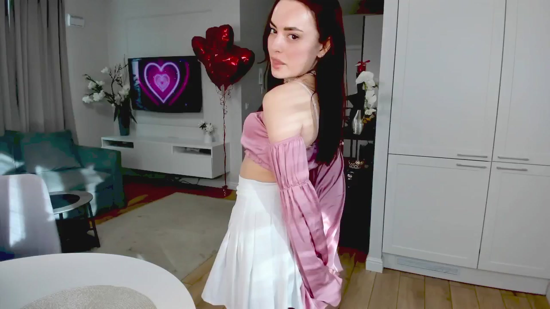 Gallery image thumbnail from Hellenhottie's myfreecams stream on, 11/05/2025, 12:21 image 19 of 20