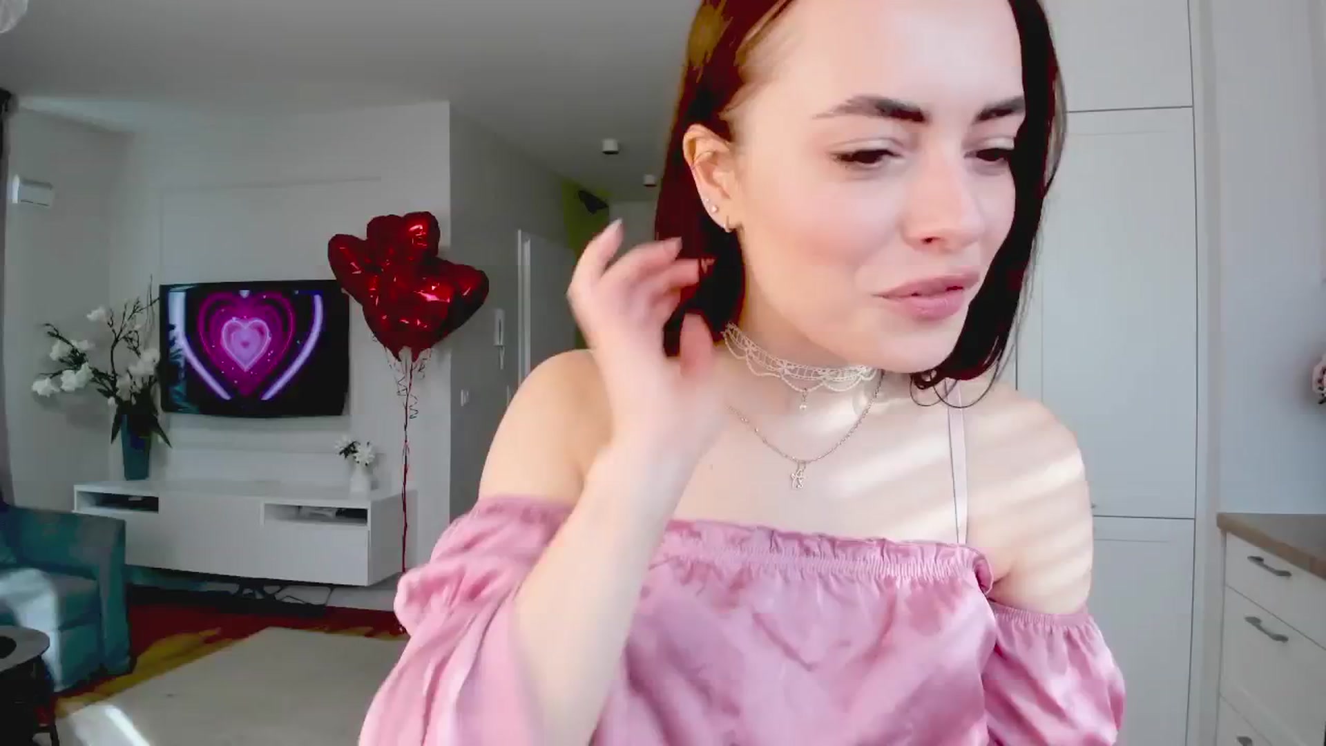 Gallery image thumbnail from Hellenhottie's myfreecams stream on, 11/05/2025, 12:21 image 17 of 20