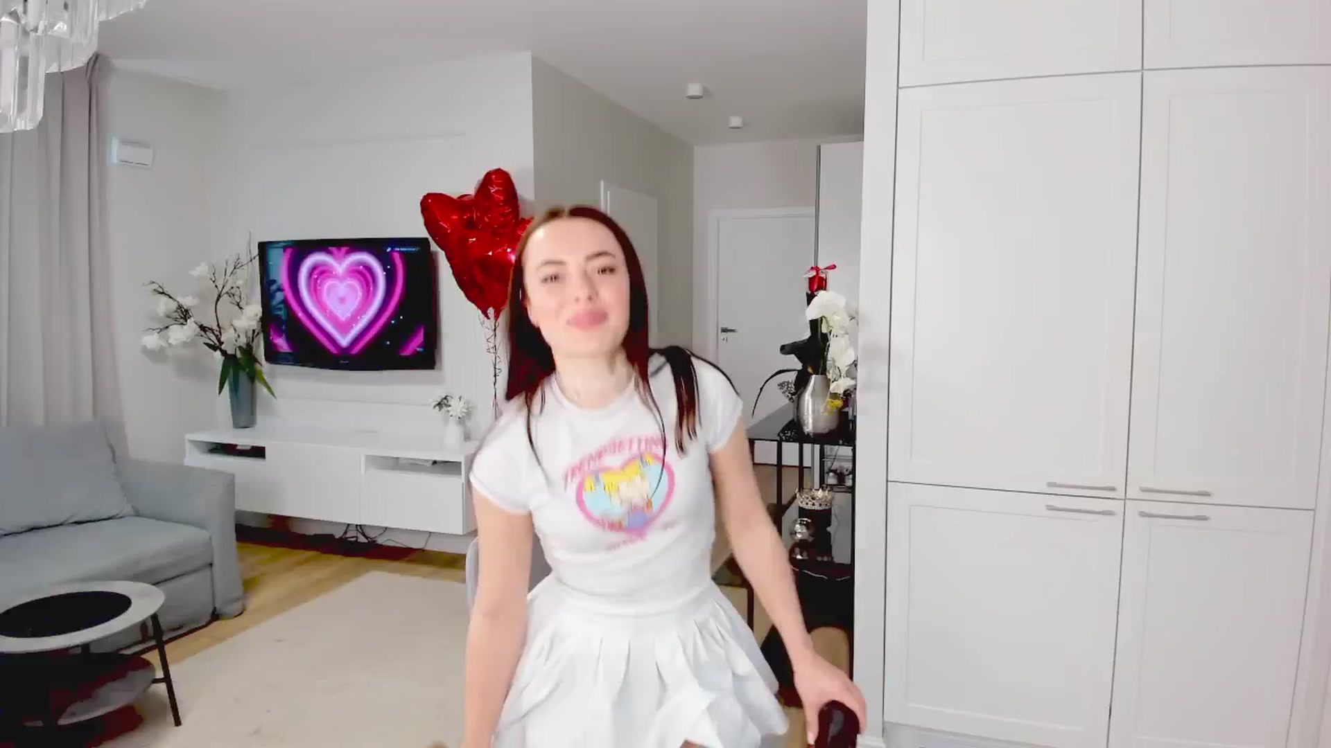 Gallery image thumbnail from Hellenhottie's myfreecams stream on, 11/05/2025, 14:35 image 11 of 20