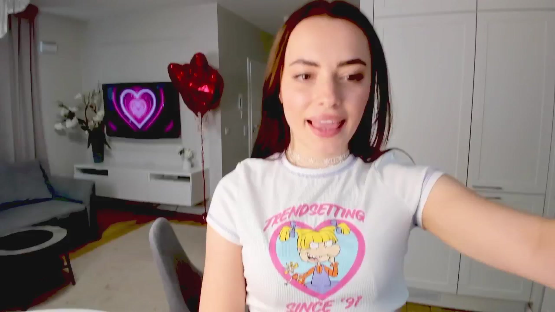 Gallery image thumbnail from Hellenhottie's myfreecams stream on, 11/05/2025, 14:35 image 12 of 20