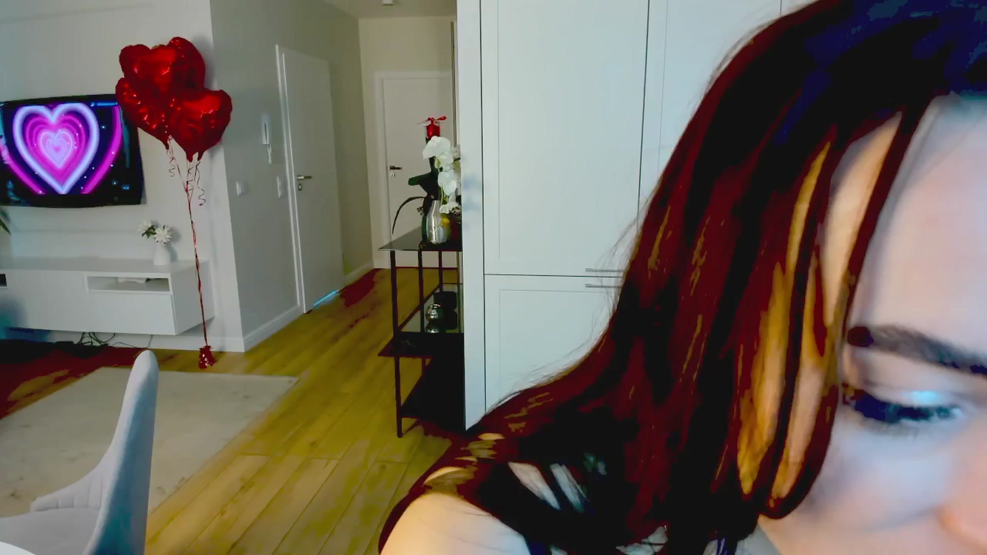 Gallery image thumbnail from Hellenhottie's myfreecams stream on, 11/06/2025, 14:35 image 14 of 20