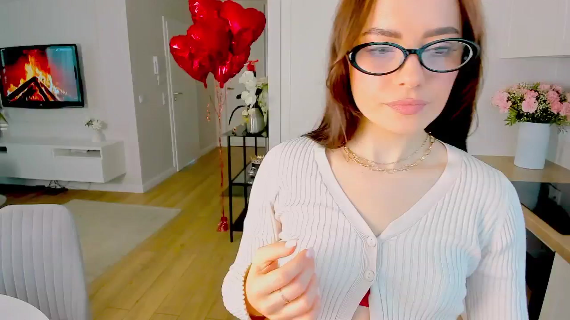 Gallery image thumbnail from Hellenhottie's myfreecams stream on, 11/07/2025, 13:54 image 12 of 20