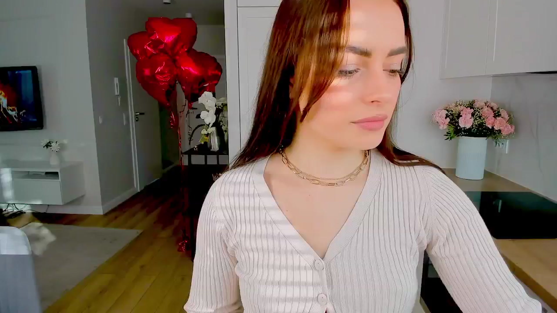 Gallery image thumbnail from Hellenhottie's myfreecams stream on, 11/07/2025, 13:54 image 6 of 20