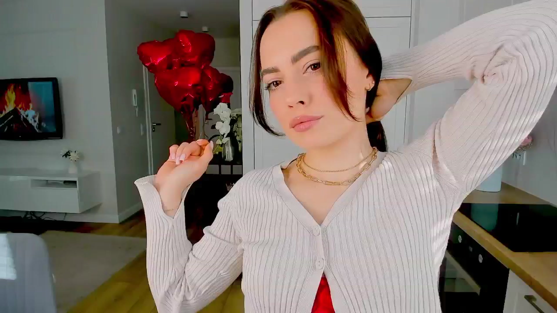 Gallery image thumbnail from Hellenhottie's myfreecams stream on, 11/07/2025, 13:54 image 1 of 20