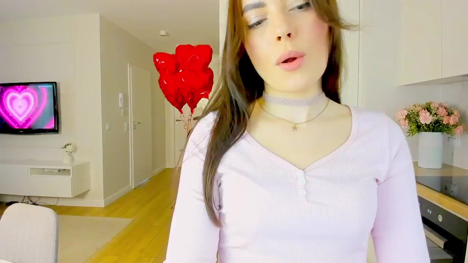 Gallery image thumbnail from Hellenhottie's myfreecams stream on, 11/08/2025, 14:09 image 1 of 20