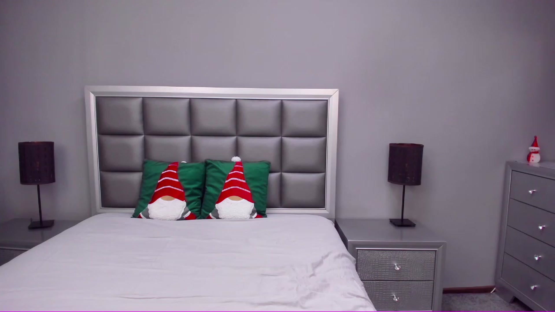 Gallery image thumbnail from HellennSweet1's myfreecams stream on, 12/15/2022, 11:05 image 3 of 20