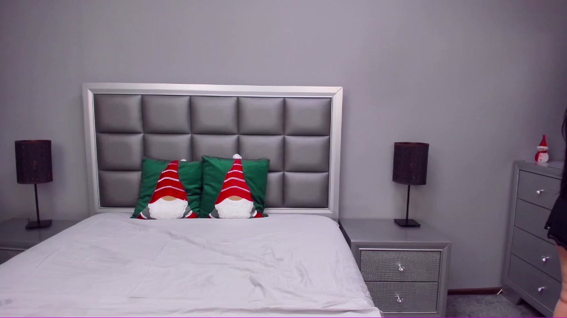 Gallery image thumbnail from HellennSweet1's myfreecams stream on, 12/15/2022, 12:32 image 3 of 20