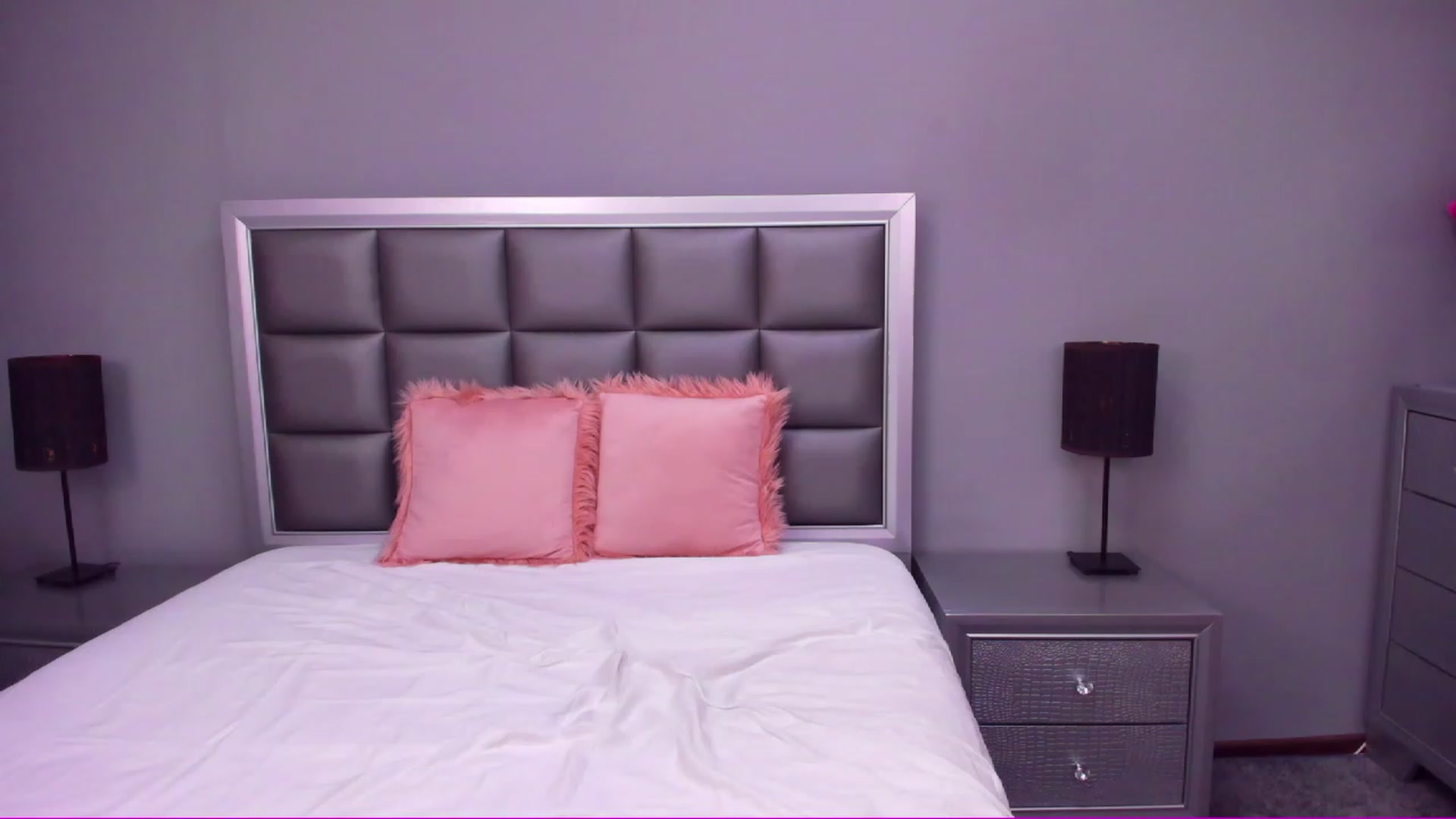 Gallery image thumbnail from HellennSweet1's myfreecams stream on, 06/27/2023, 10:09 image 1 of 20