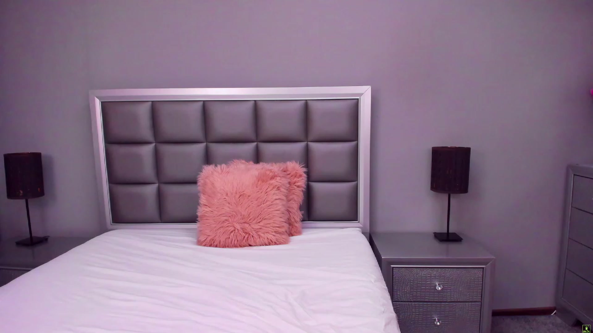 Gallery image thumbnail from HellennSweet1's myfreecams stream on, 06/29/2023, 08:11 image 11 of 20