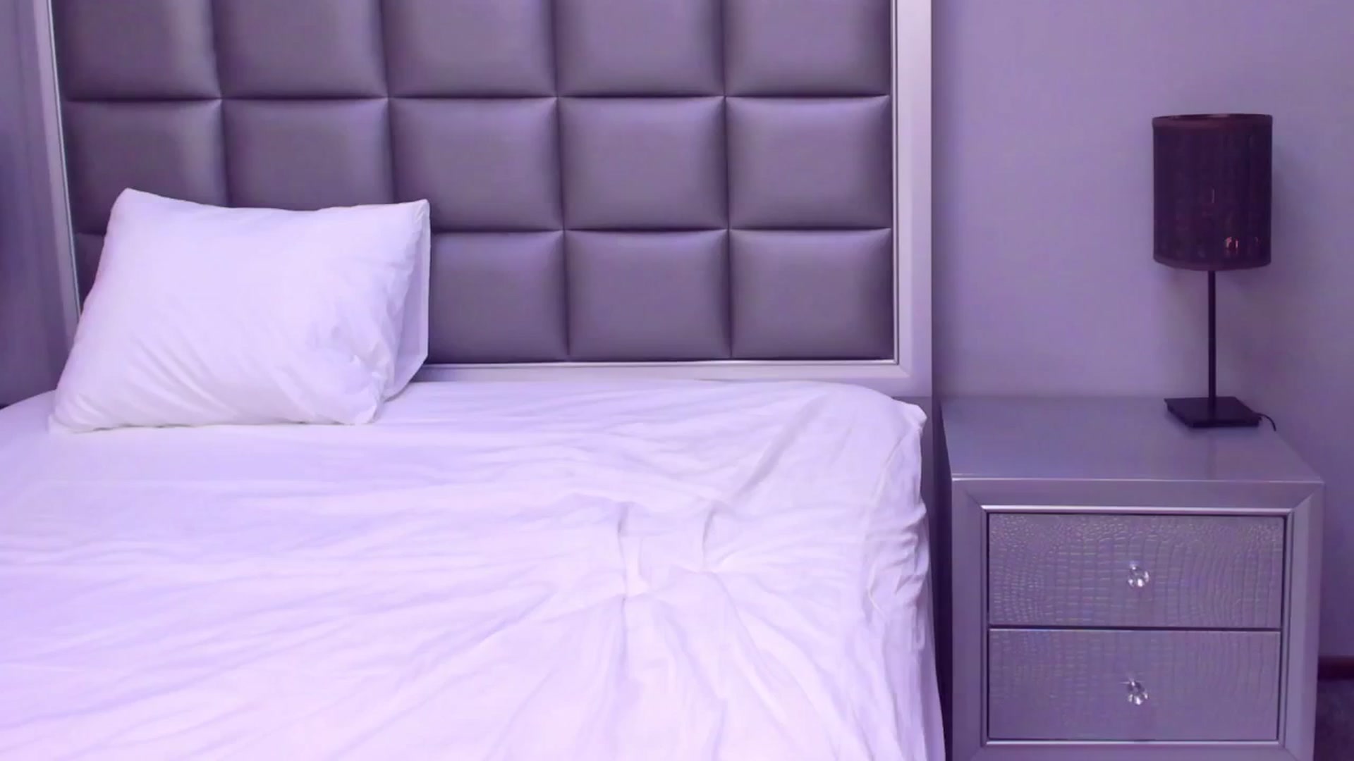 Gallery image thumbnail from HellennSweet1's myfreecams stream on, 05/04/2025, 10:44 image 8 of 20