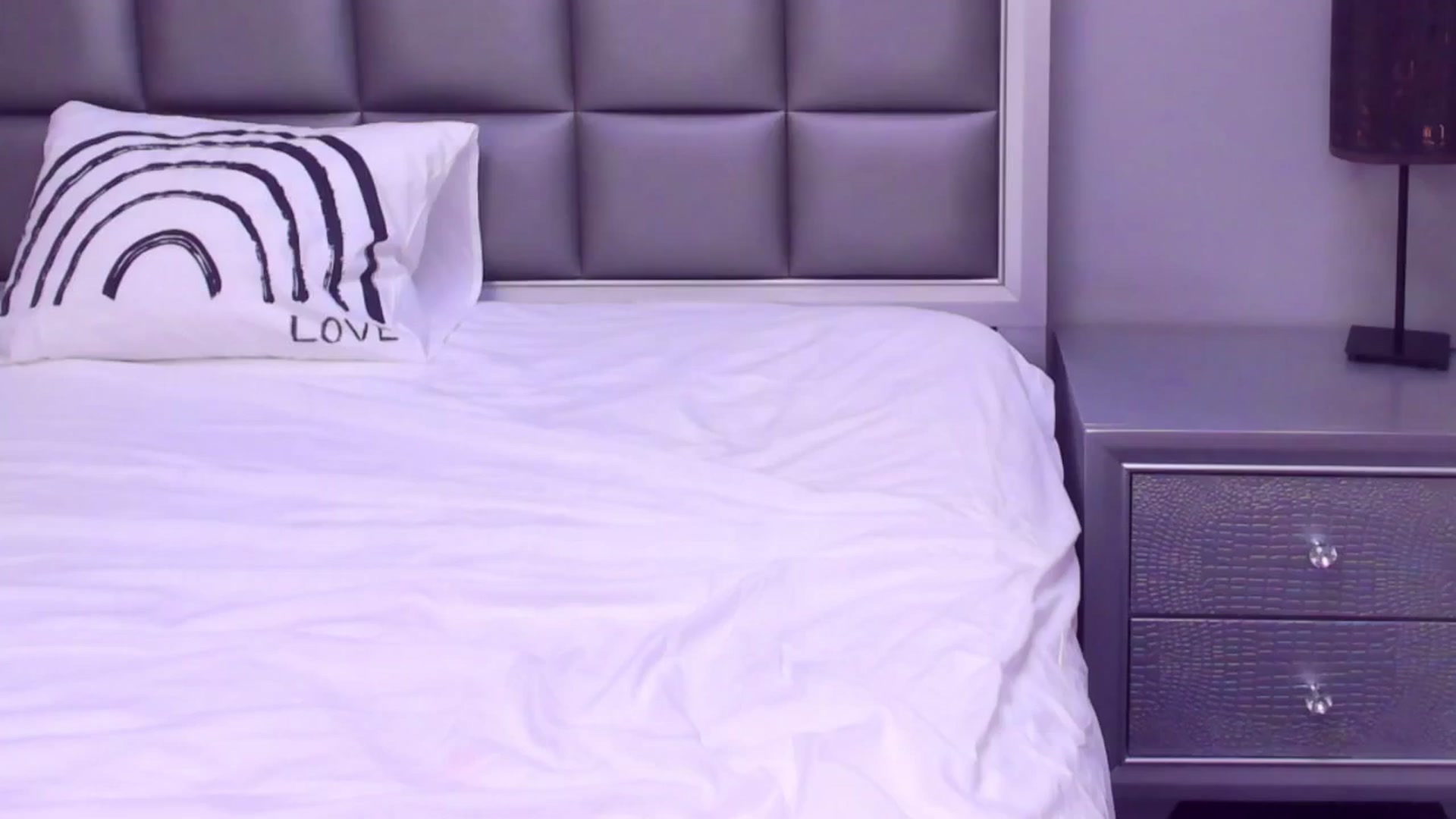 Gallery image thumbnail from HellennSweet1's myfreecams stream on, 05/17/2025, 11:57 image 15 of 20