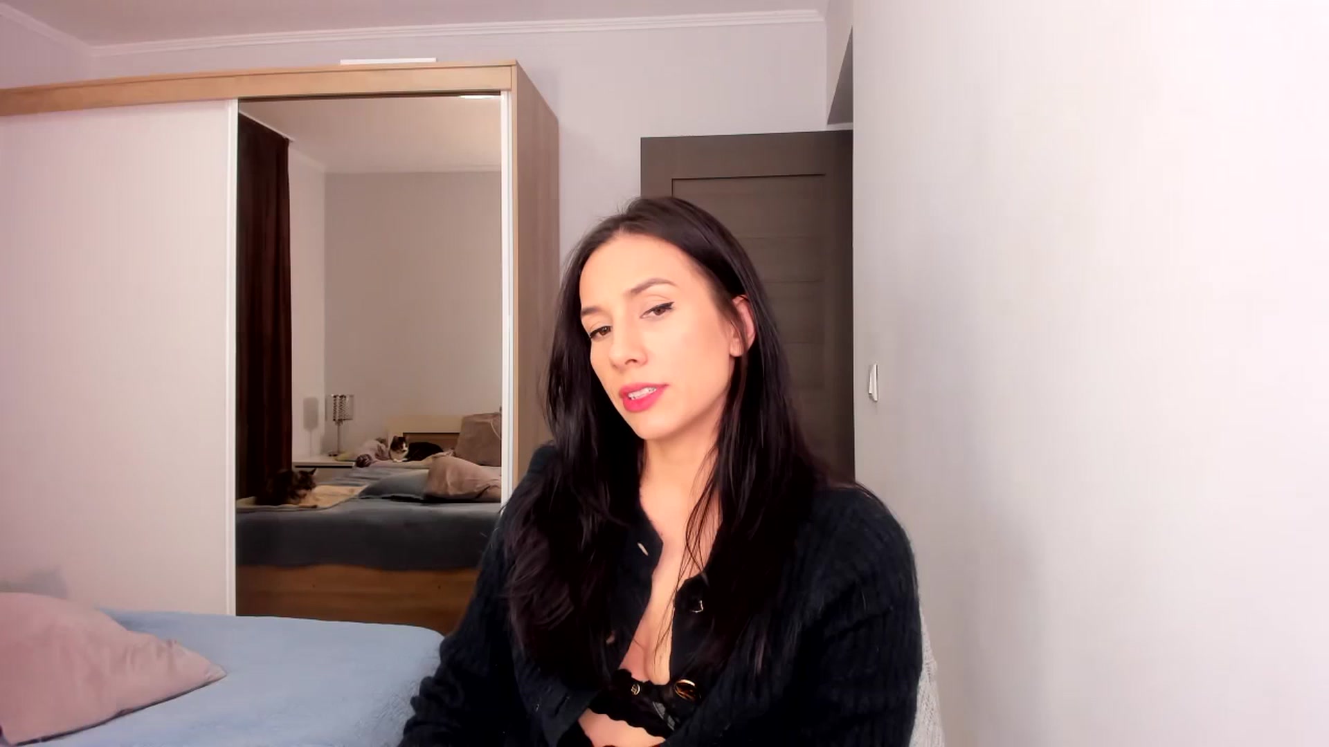 Gallery image thumbnail from HelloAna's myfreecams stream on, 12/09/2023, 22:00 image 3 of 20