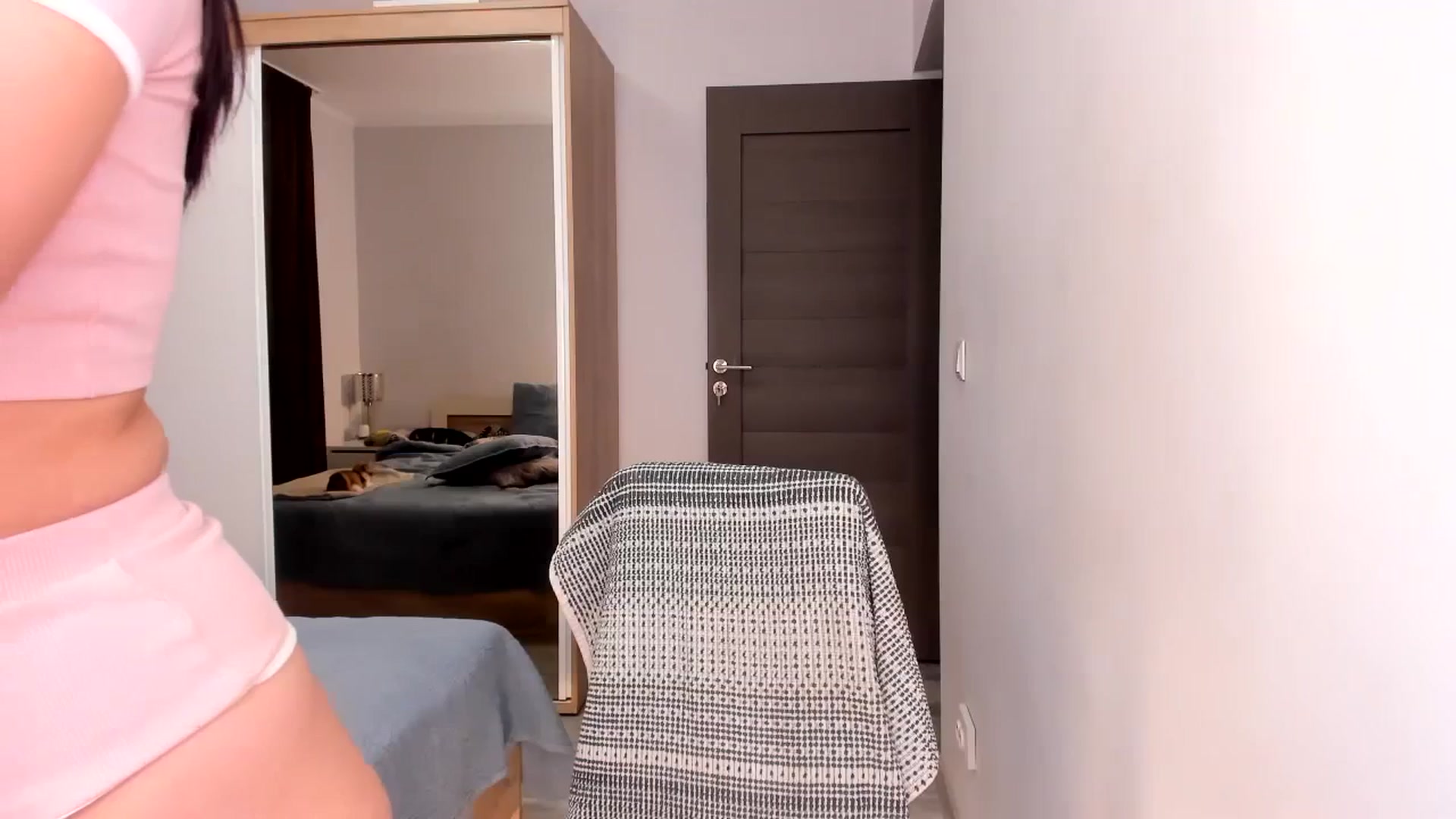 Gallery image thumbnail from HelloAna's myfreecams stream on, 12/11/2023, 19:50 image 11 of 20