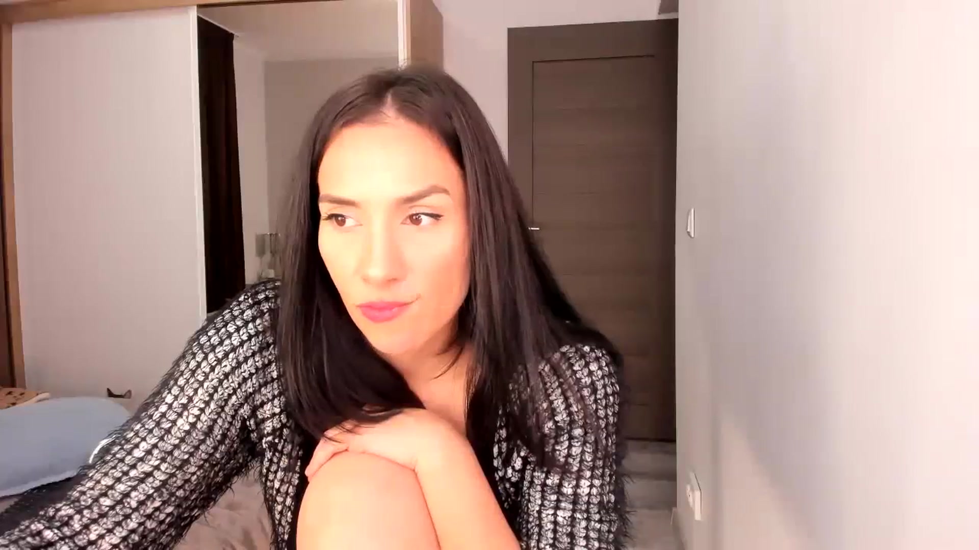 Gallery image thumbnail from HelloAna's myfreecams stream on, 12/15/2023, 20:28 image 20 of 20
