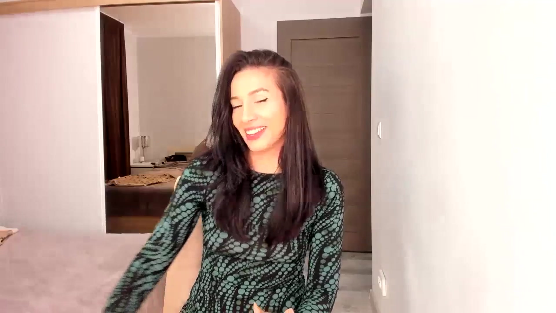 Gallery image thumbnail from HelloAna's myfreecams stream on, 12/17/2023, 21:21 image 7 of 20