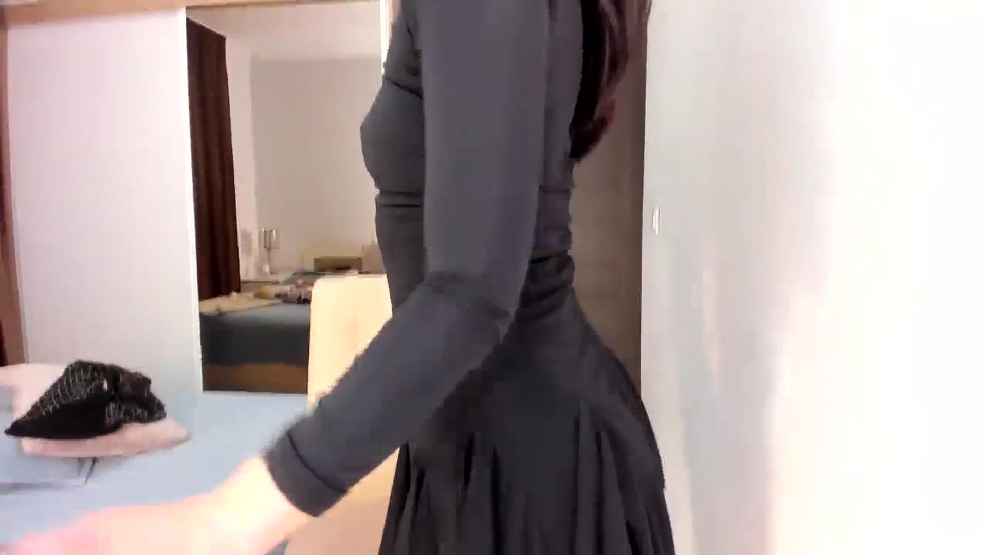 Gallery image thumbnail from HelloAna's myfreecams stream on, 12/31/2023, 19:45 image 14 of 20
