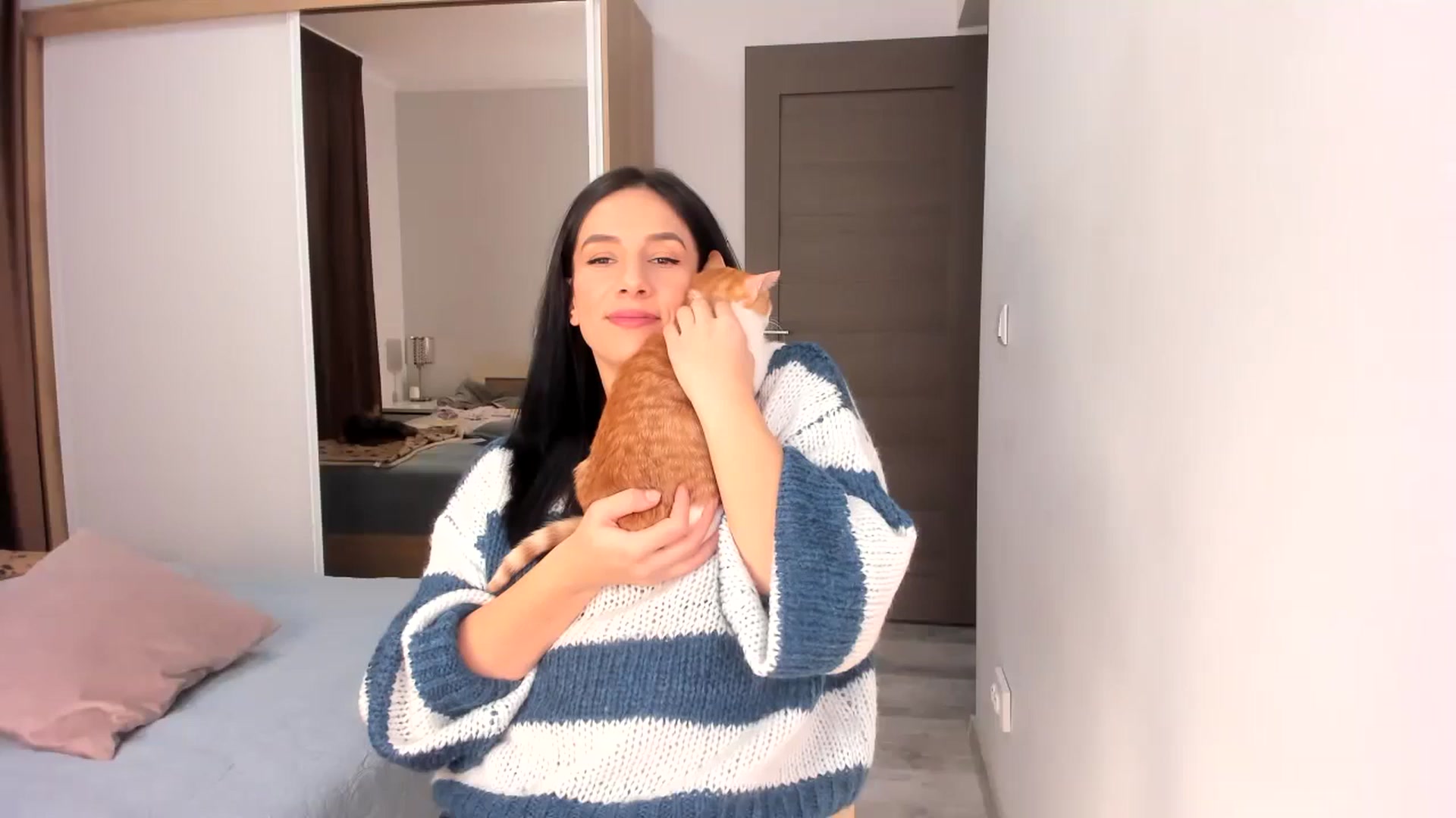 Gallery image thumbnail from HelloAna's myfreecams stream on, 01/15/2024, 18:40 image 1 of 20