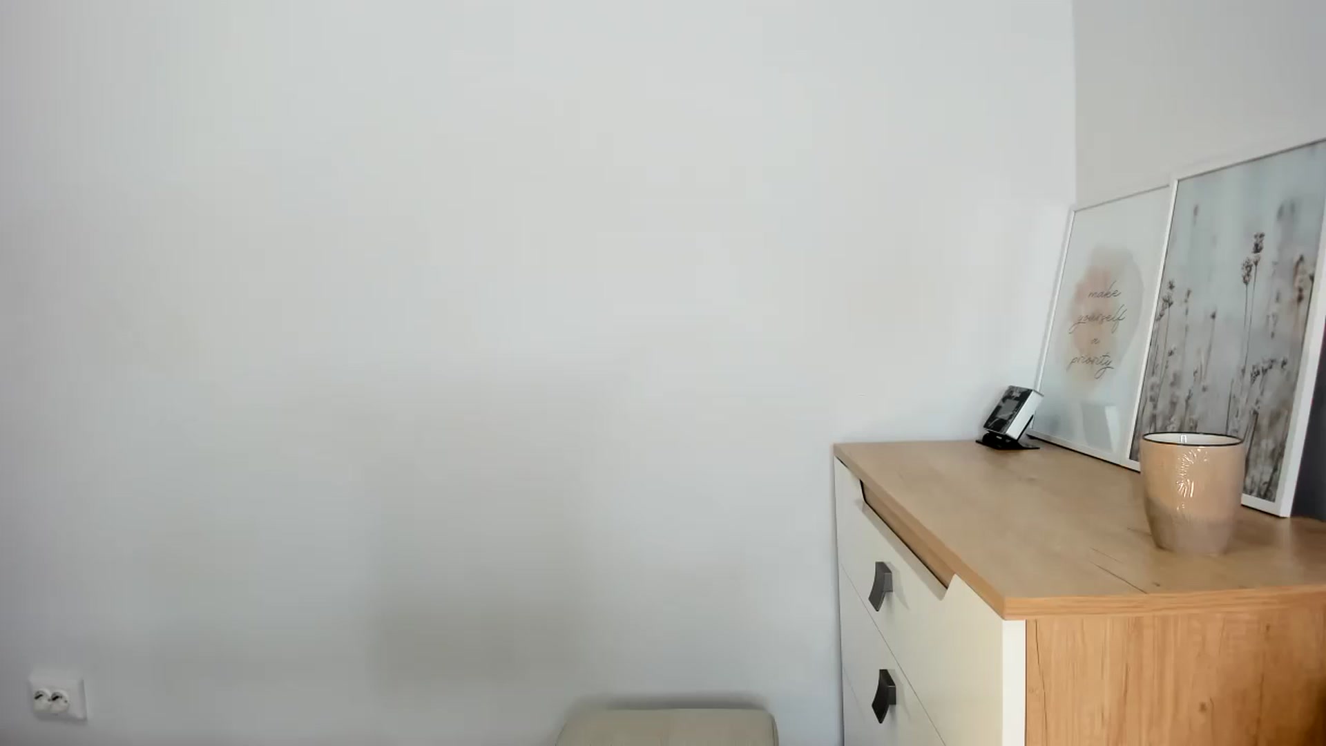 Gallery image thumbnail from HelloAna's myfreecams stream on, 02/02/2024, 19:30 image 3 of 20