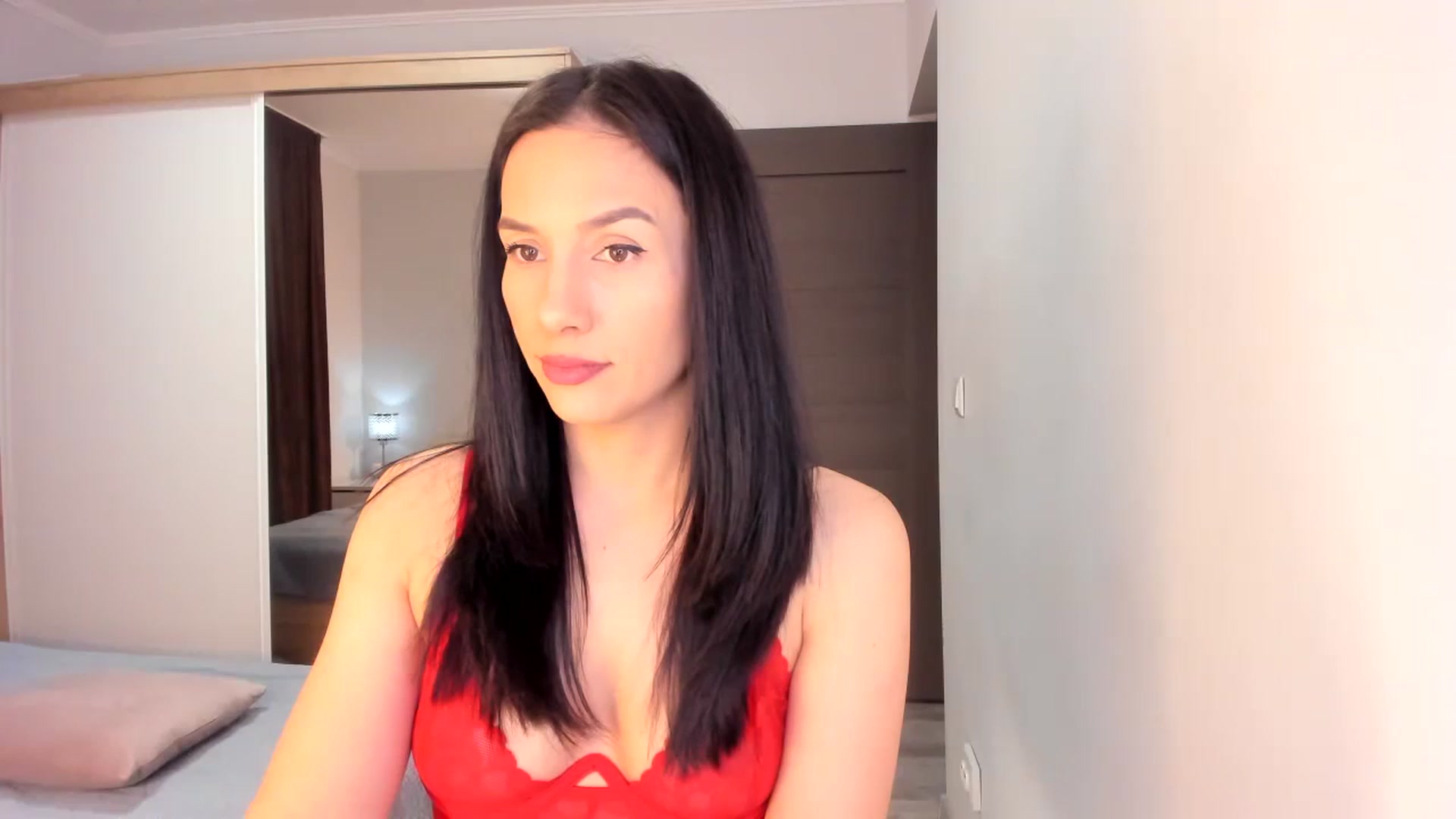 Gallery image thumbnail from HelloAna's myfreecams stream on, 02/14/2024, 19:10 image 1 of 20