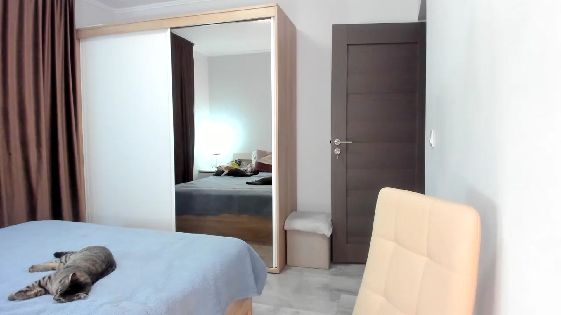 Gallery image thumbnail from HelloAna's myfreecams stream on, 02/16/2024, 20:02 image 8 of 20