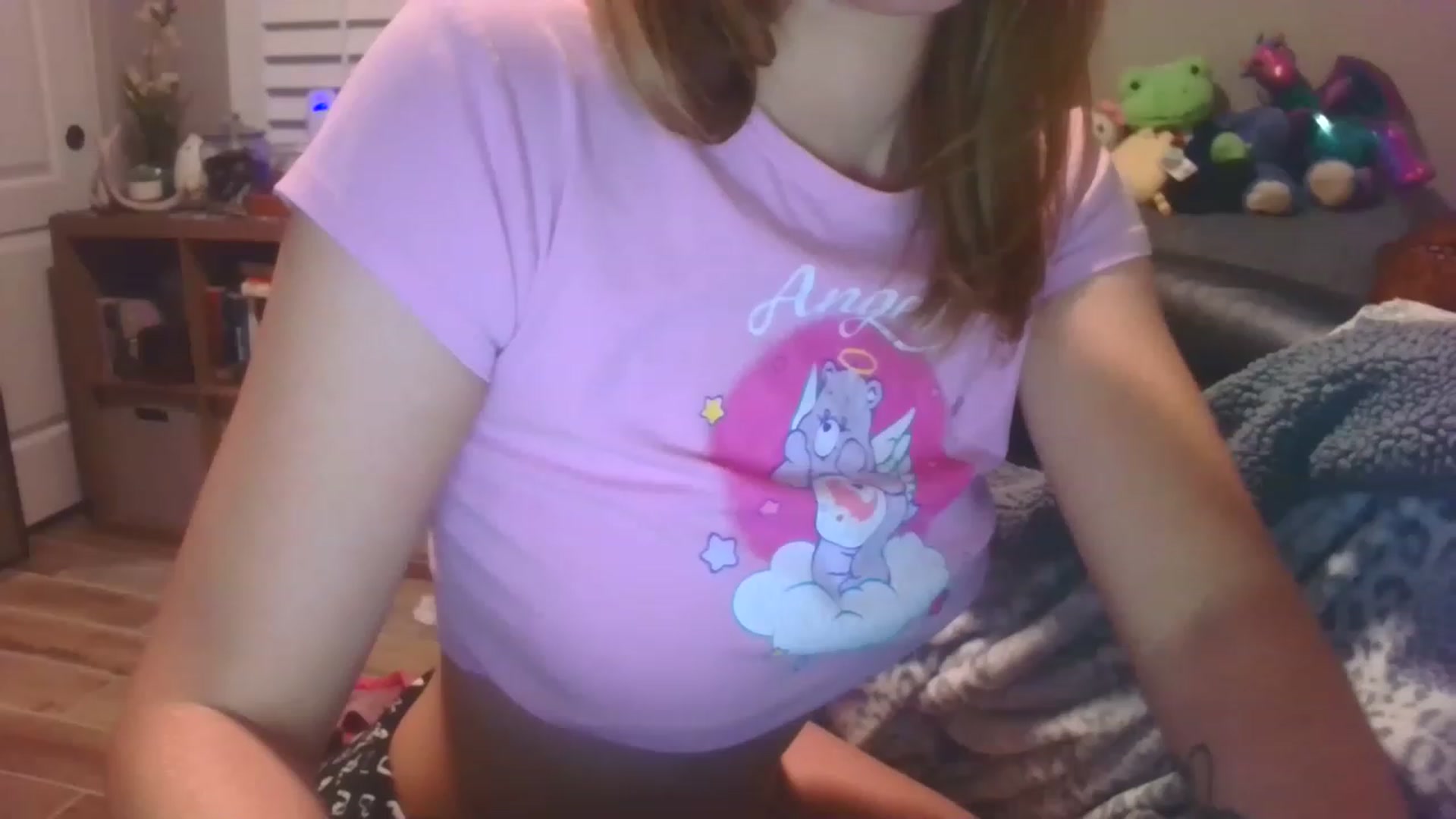 Gallery image thumbnail from HelloVenus1's myfreecams stream on, 06/04/2023, 10:25 image 15 of 20