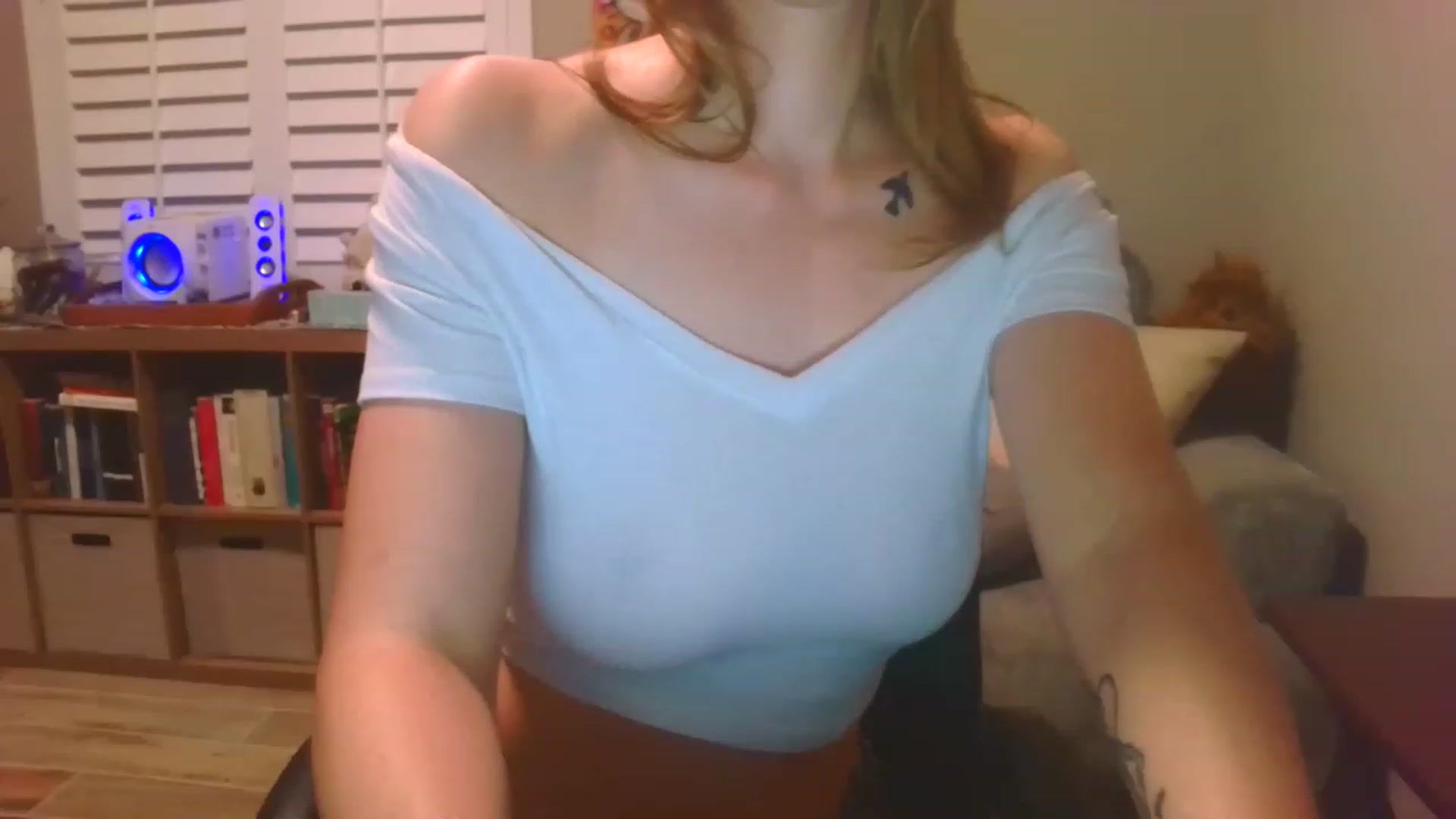 Gallery image thumbnail from HelloVenus1's myfreecams stream on, 06/18/2023, 09:47 image 15 of 20