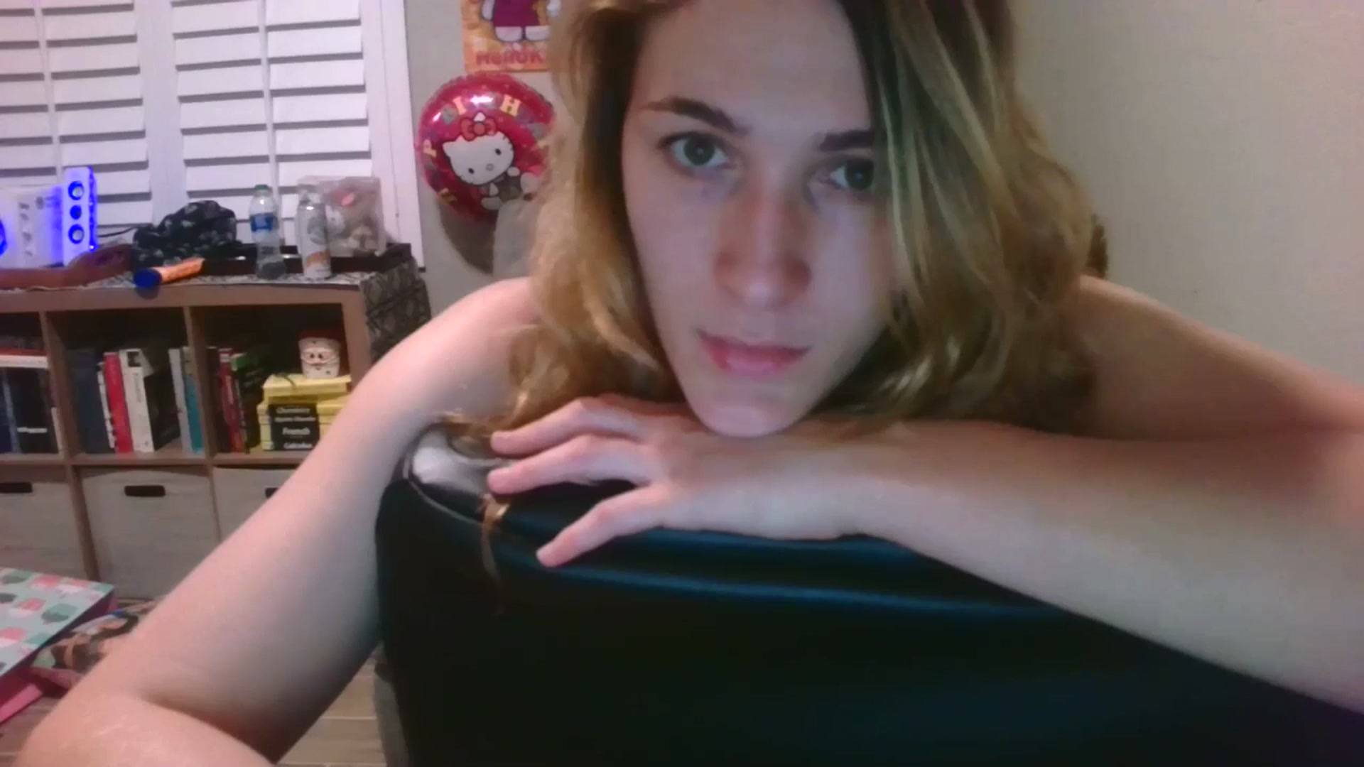 Gallery image thumbnail from HelloVenus1's myfreecams stream on, 07/13/2023, 06:49 image 4 of 20